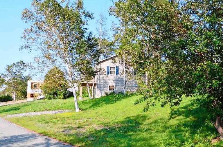 House  Eastport