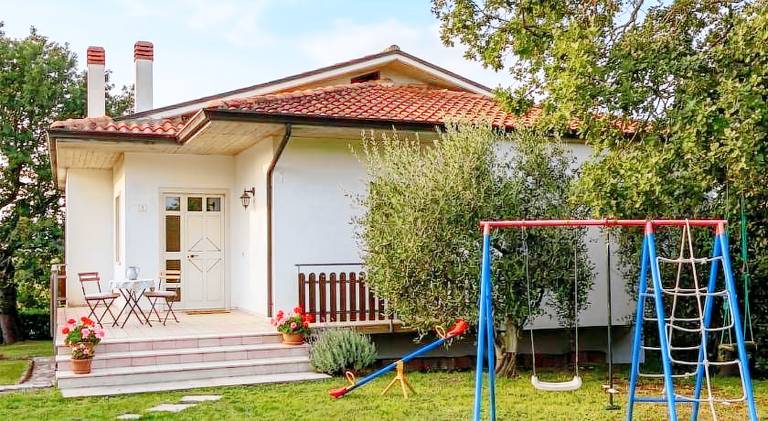 130 m&sup2; Villa