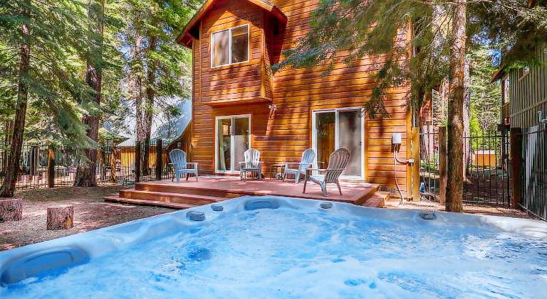 Vacation home with jacuzzi | Dogs allowed — photo 4