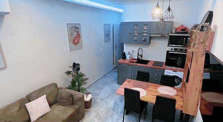 Apartment with 1 room for 4 persons in Montargis