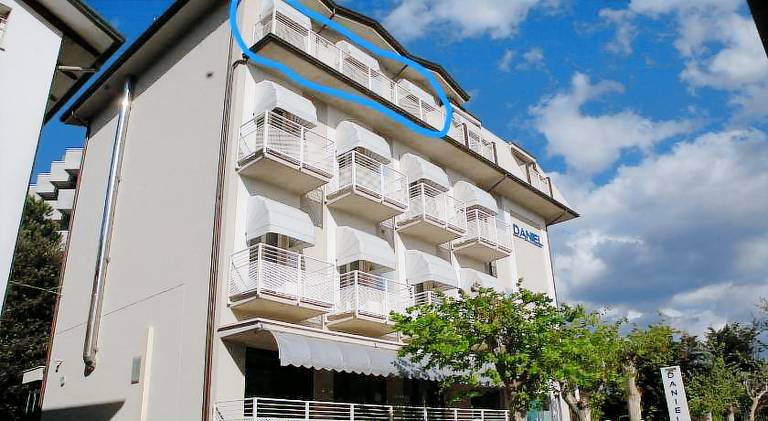 Holiday apartment with yard, jacuzzi & terrace | Next to the beach | Dogs allowed — photo 4