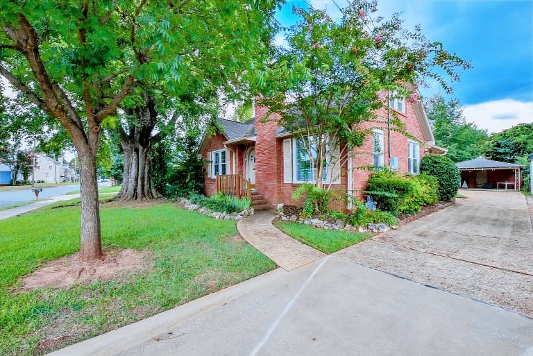 Children-friendly pleasant house with garden & BBQ | City view | Pets are welcome — photo 2