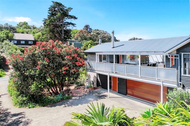 House  Oneroa