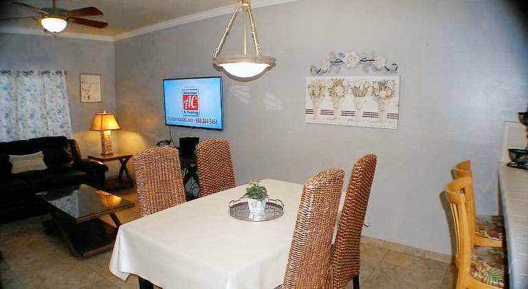 Rental apartment with pool — photo 4