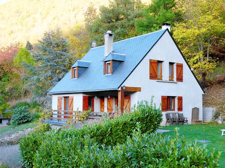 House  Guchan