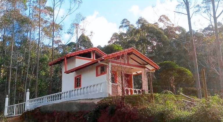 Chalet with jacuzzi & pool in Nova Friburgo