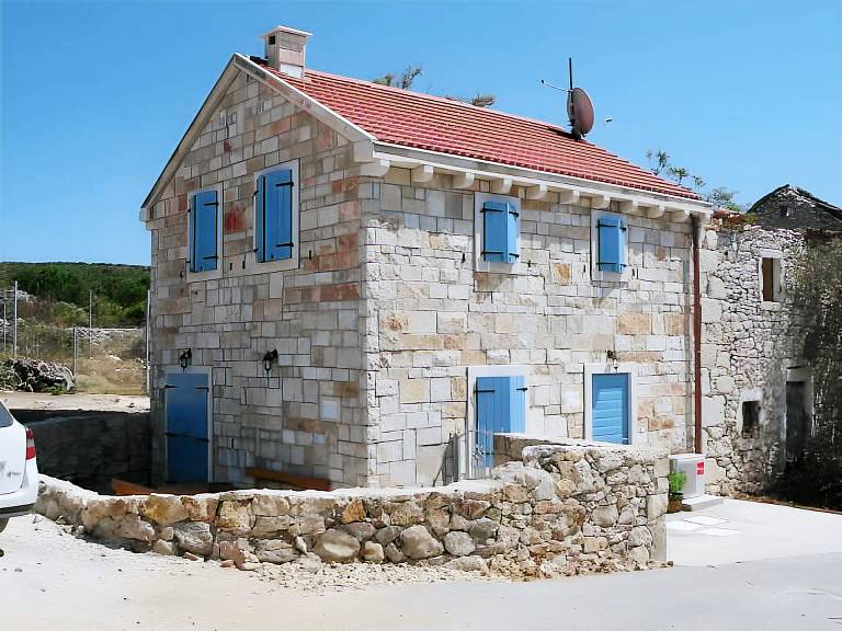 Villa with pool in Novalja