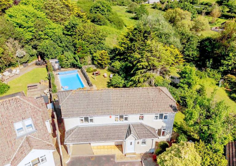 House  Putsborough