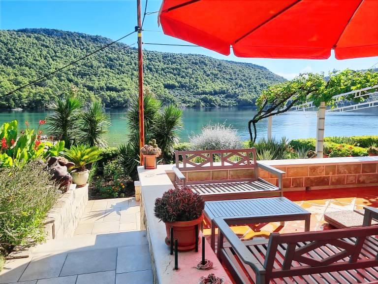 Apartament Prapratno