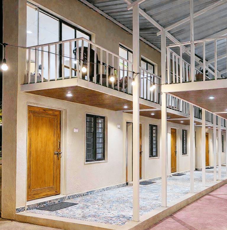 House with yard & pool in Bhuj