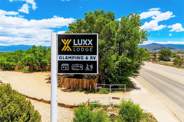 Luxx Lodge, Glamping & RV Park in Taos, NM