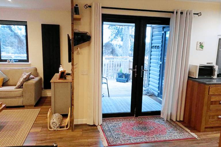 2 Bed Cottage Sleeps 4 -Private Garden -Pets Okay — photo 4