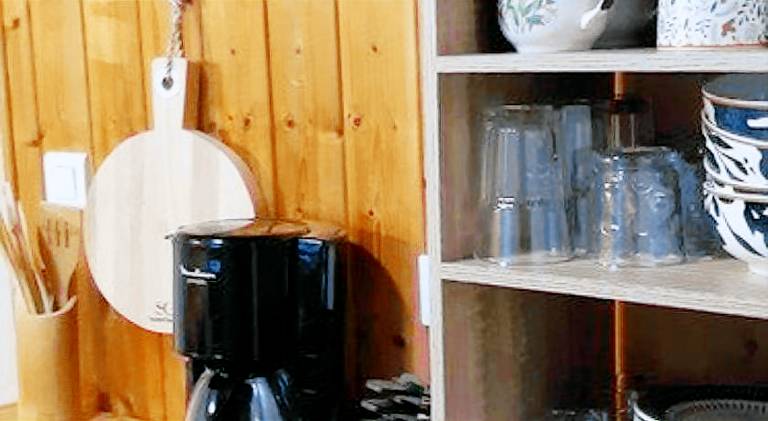 Chalet with hot tub — photo 5
