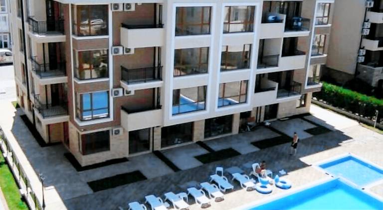 Nice rental apartment with yard & private pool | Pets are welcome — photo 3