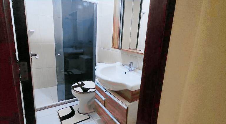 House with pool — photo 2