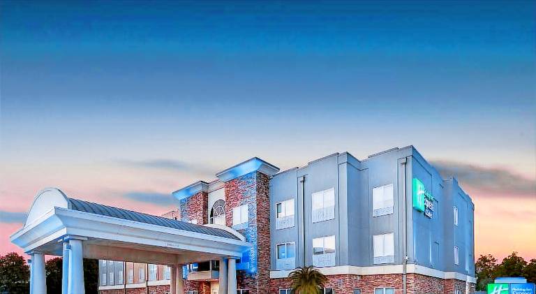 Holiday Inn Express Rockport-Bay View By IHG in Rockport, TX