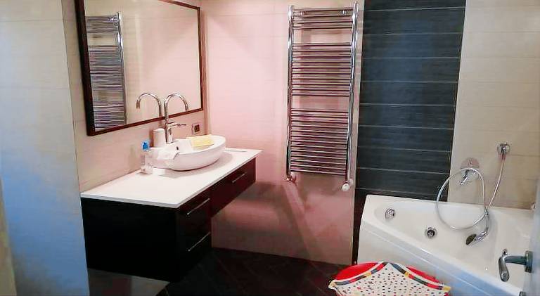 Pleasant rental apartment with hot tub | Pets are welcome — photo 2