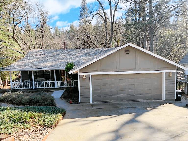 House Groveland