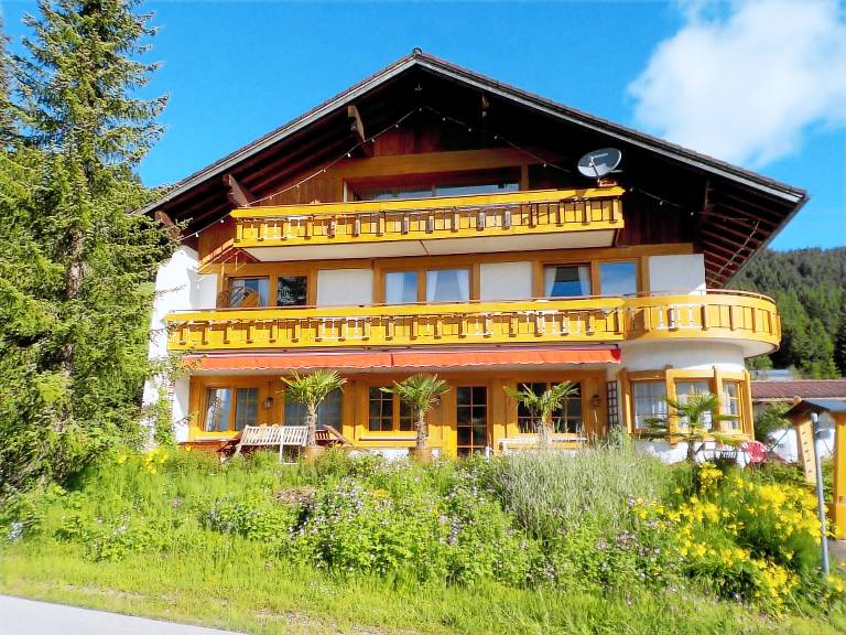 Children-friendly big holiday apartment with yard | Ski nearby | Pet-friendly — photo 3