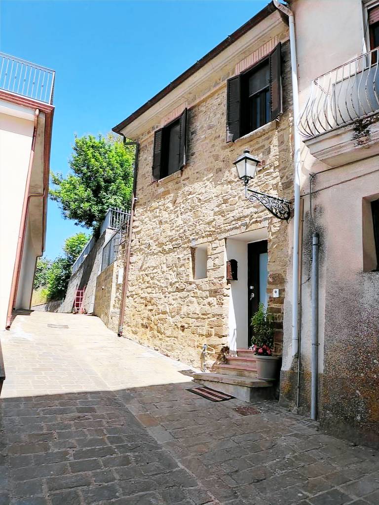 Pleasant rental apartment with garden, BBQ & terrace | Sea view | Pets allowed in Perdifumo