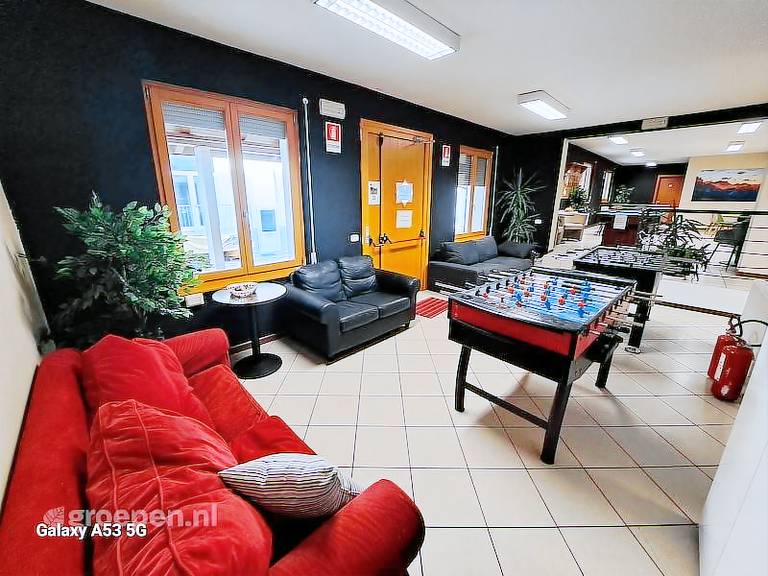 House with patio — photo 3