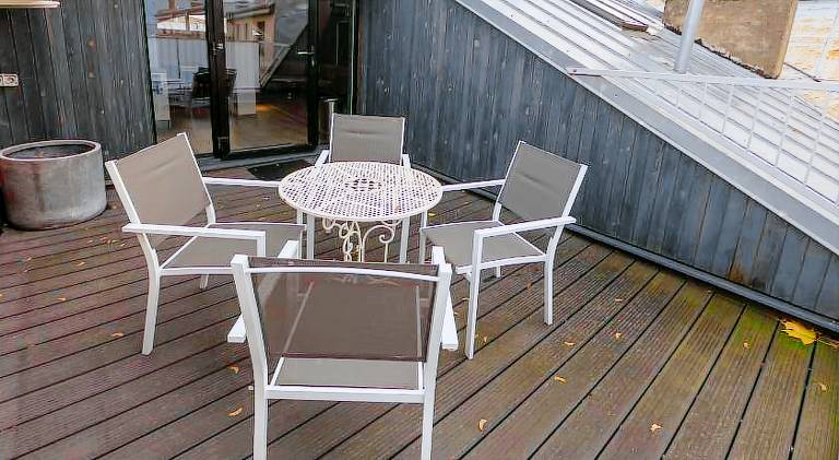Pleasant apartment with terrace | Next to Albert Street | Dogs allowed — photo 3
