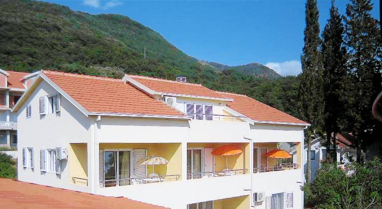 Apartments Viktoria in Tivat