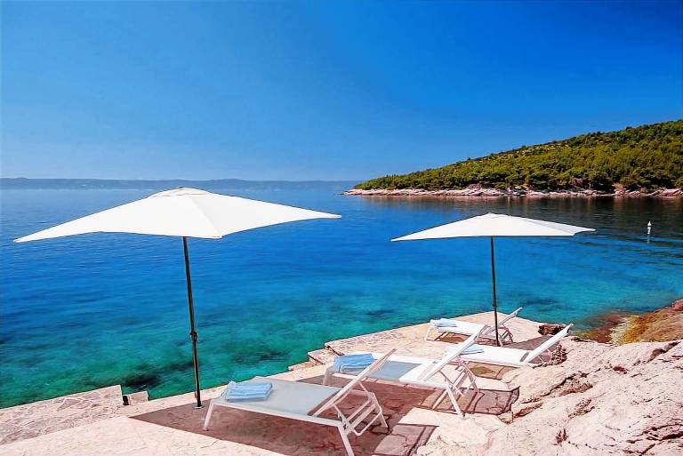 Luxury Villa Sounds of Nature with Pool — photo 2