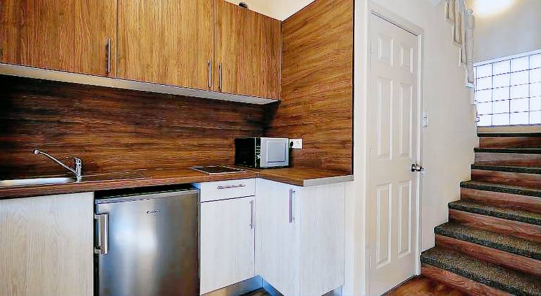 Rental apartment with yard & patio | Perfect for remote work — photo 4