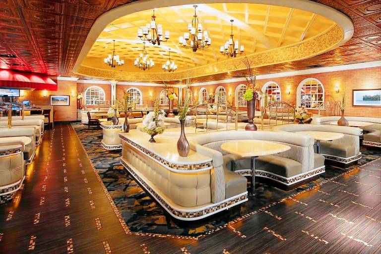 Rainbow Hotel Casino by Peppermill Resorts