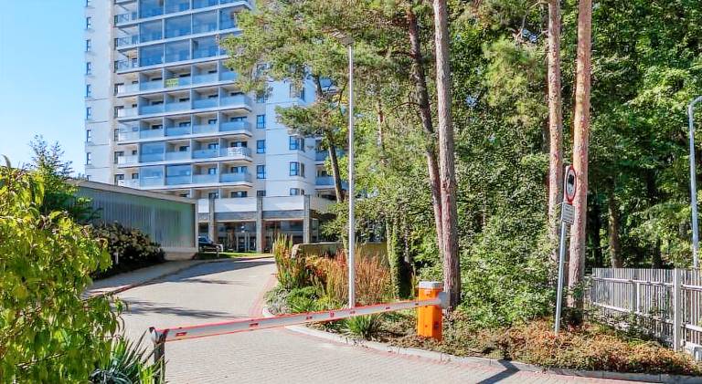 Beautiful rental apartment with pool & hot tub | Close to the beach | Pets are welcome — photo 5