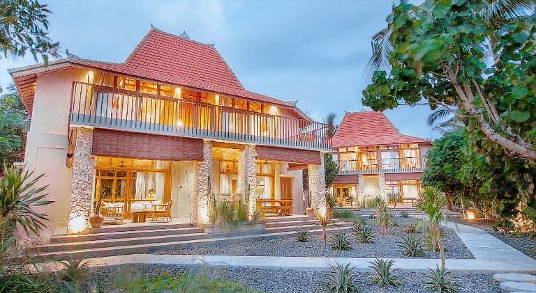 Family-oriented wonderful villa with garden, pool & patio | Close to the beach | Dogs allowed in Penida Island