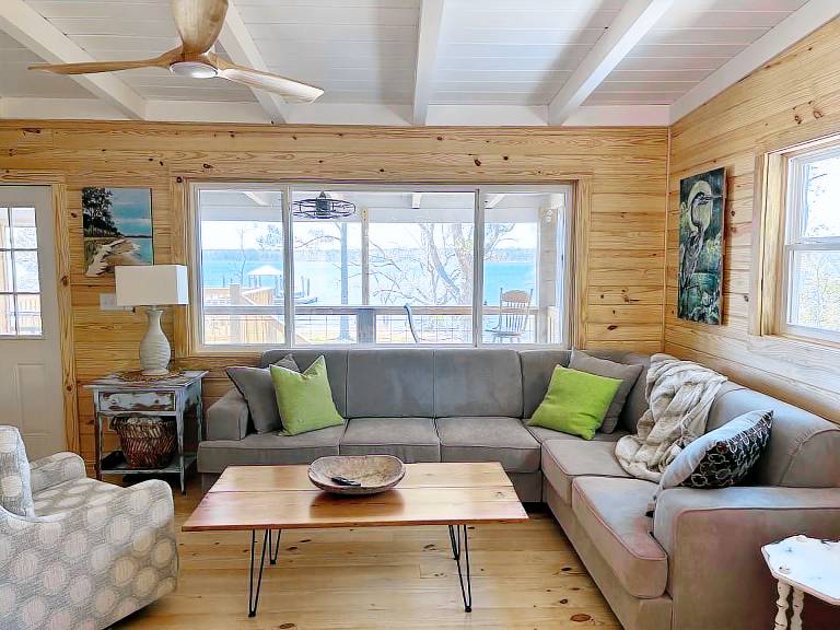Cabin  Yupon