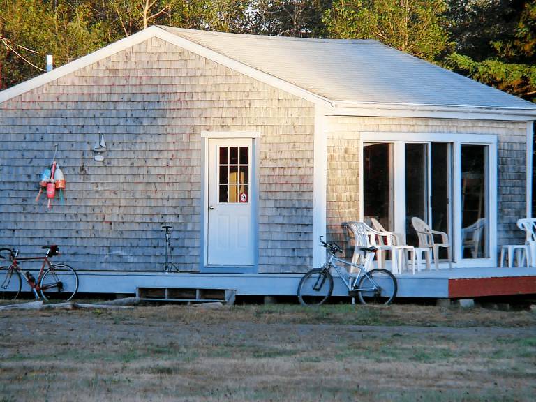 Cabin Bernard