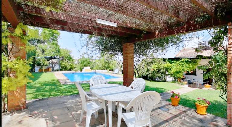 House with terrace, barbeque & yard — photo 4