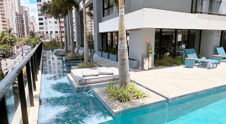 Rental apartment with pool & hot tub in Goiânia