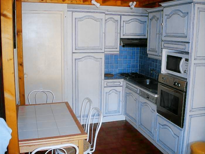 Holiday apartment with patio & barbeque | Garden view — photo 3