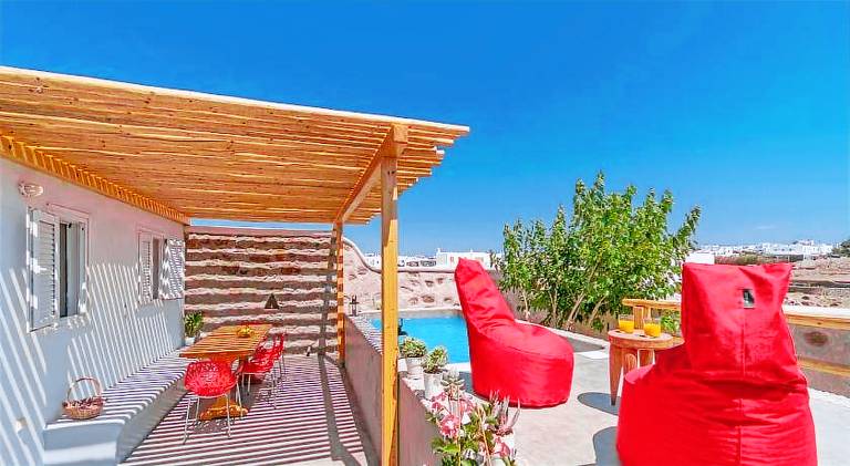 Rental apartment with pool, yard & terrace | Pets allowed — photo 2