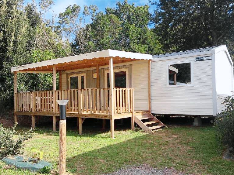 Mobile home with patio & heated pool — photo 4