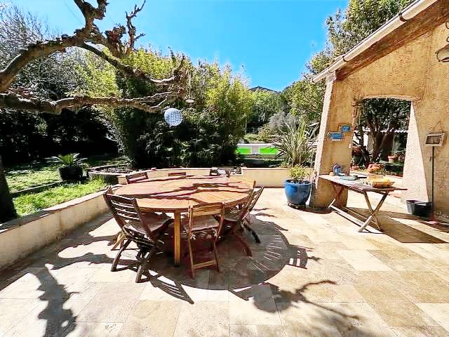 Fully equipped lovely vacation home with pool & yard | Pets allowed — photo 2