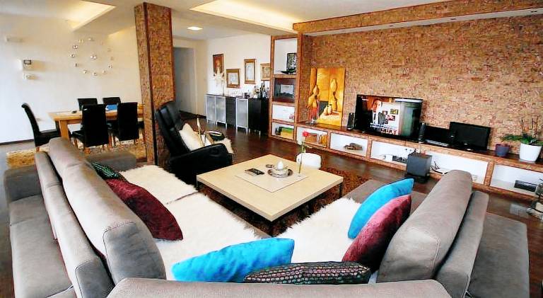 Rental apartment with hot tub & pool — photo 2