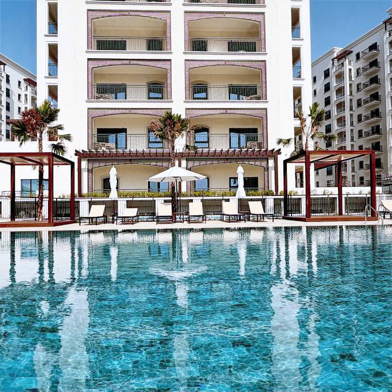 Fully equipped vacation home with pool | Water view | Good for workation | Pets are welcome — photo 3