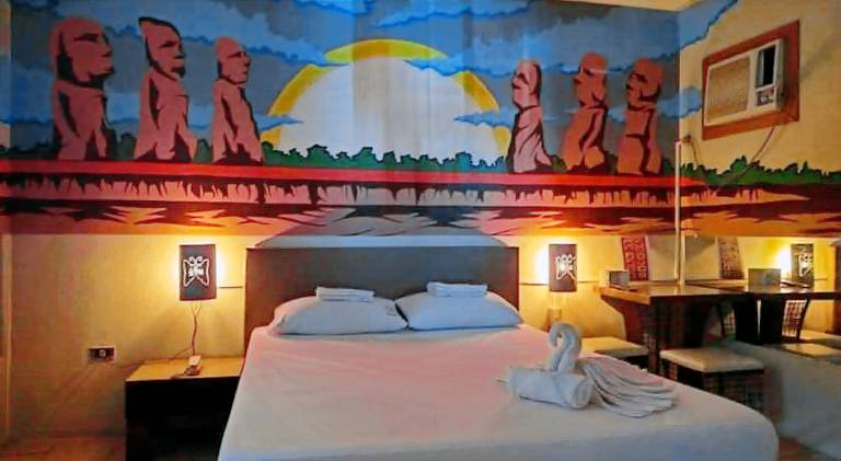 Silks Inn Hotel — photo 2