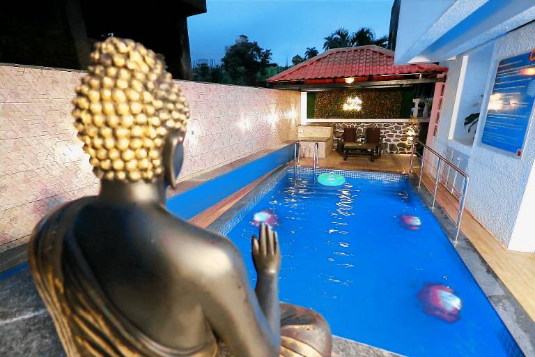 3500 m² Villa