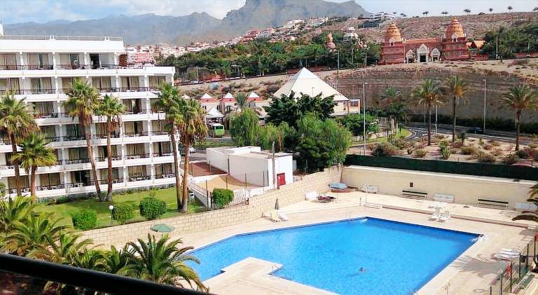 Apartment with terrace & private pool — photo 3