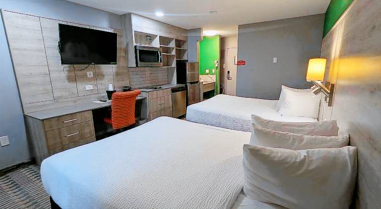 Ramada by Wyndham Medicine Hat — photo 2