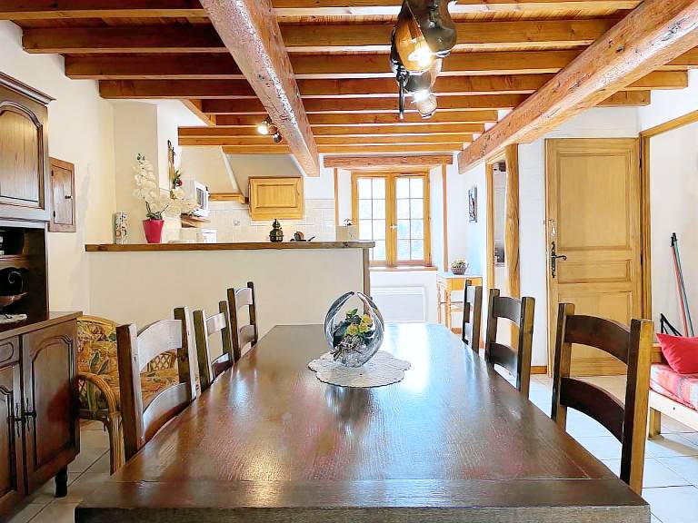 Gite with grill & yard — photo 3
