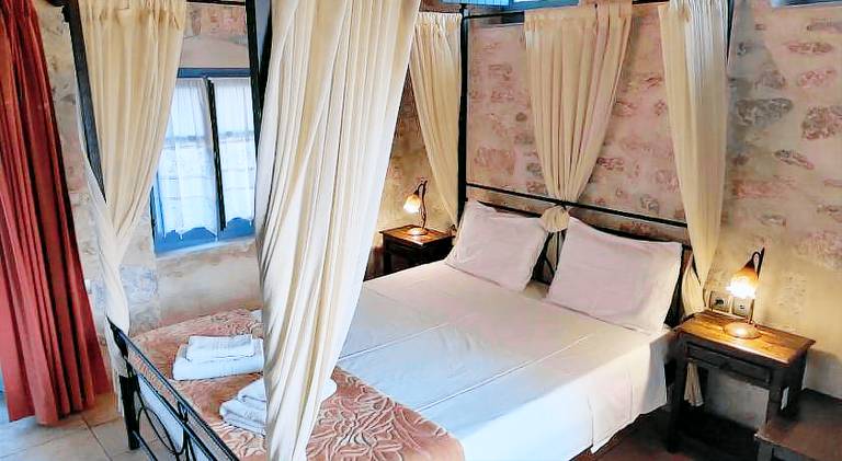 Petrounis Hotel — photo 2