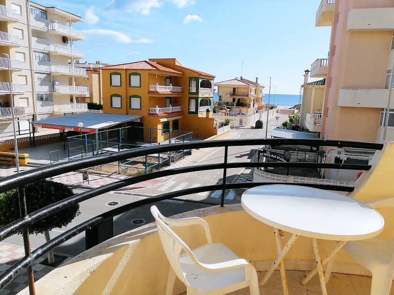 Child-friendly rental apartment with terrace, pool & garden | Mountain view | Next to the beach | Pets are welcome — photo 4