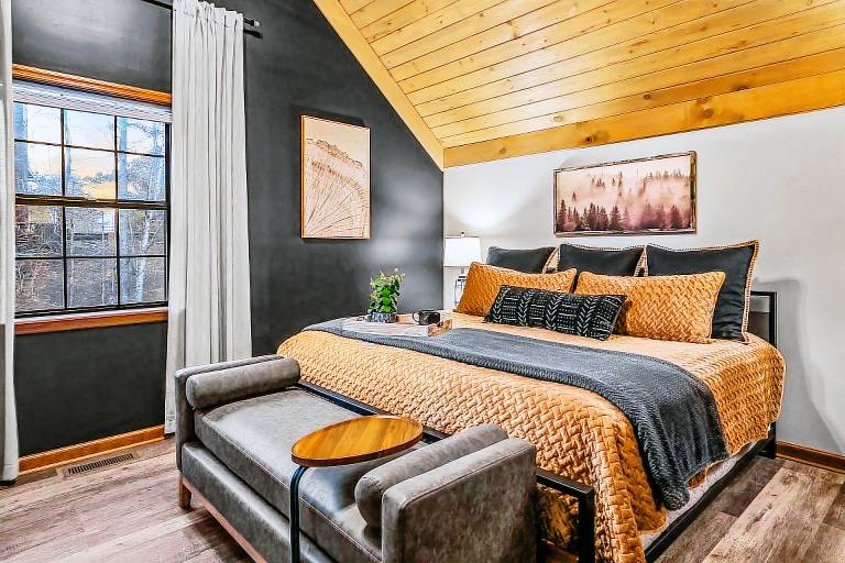 Children-friendly charming cabin with jacuzzi, BBQ & pool | Mountain view | Pets are welcome — photo 5